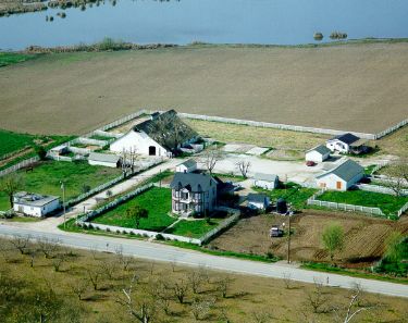 Potager Farm Hollister